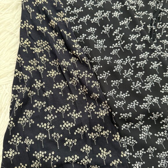 NWT Women Loft Sleeveless Lightweight Blouse in Navy Blue Size Small - Picture 7 of 8